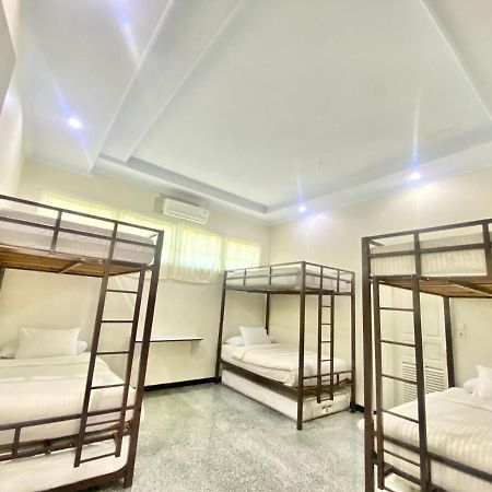 Sentosa Lodge Padang  Zewnętrze zdjęcie