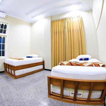 Sentosa Lodge Padang  Zewnętrze zdjęcie