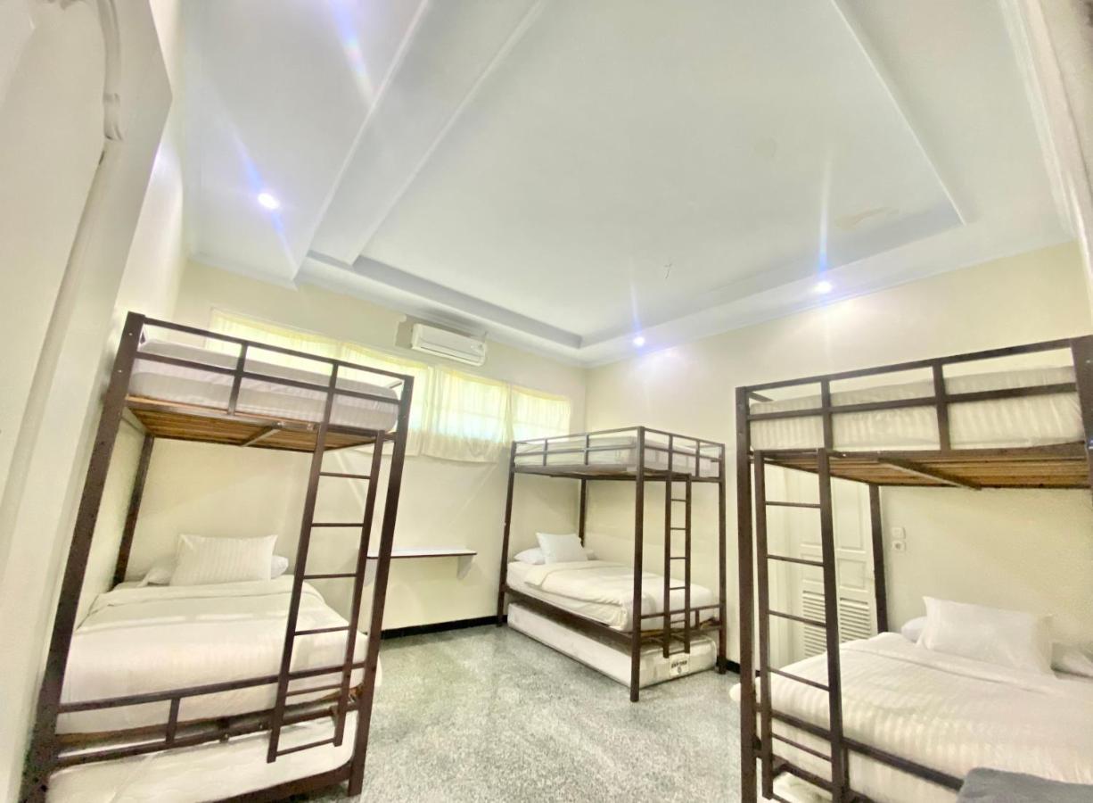 Sentosa Lodge Padang  Zewnętrze zdjęcie
